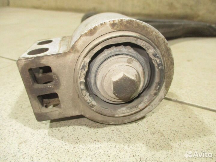 Рычаг передний правый Opel Zafira C