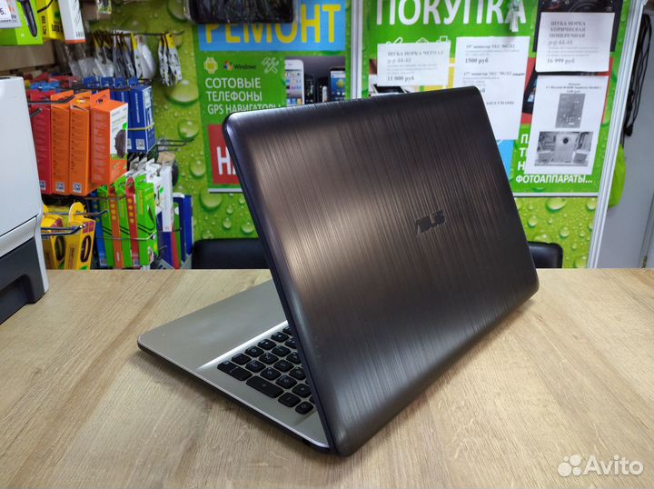 Asus 4 ядра pentium/ SSD 240 гб/ 4гб озу/ аккум ок