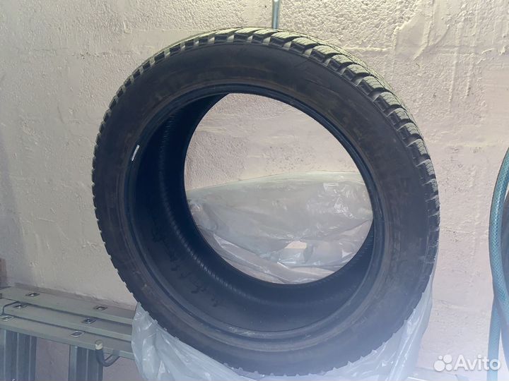 Pirelli Ice Zero 2 265/45 R21
