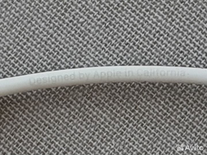 Переходник для наушников Lightning оригинал