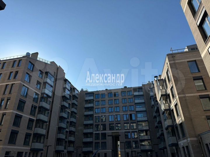 3-к. квартира, 104,3 м², 6/8 эт.