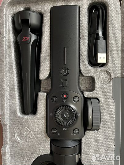 Стабилизатор Zhiyun smooth 4