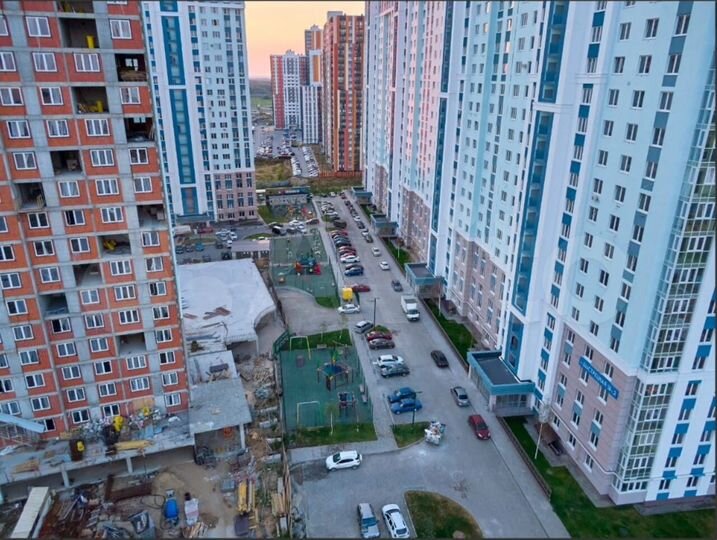 2-к. квартира, 64,7 м², 2/25 эт.