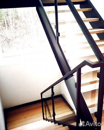 Поворотная лестница