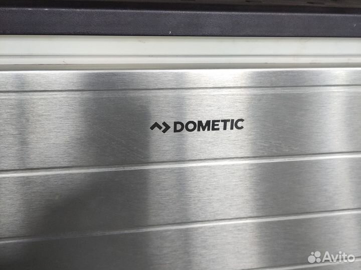 Автохолодильник Dometic Combicool ACX40G