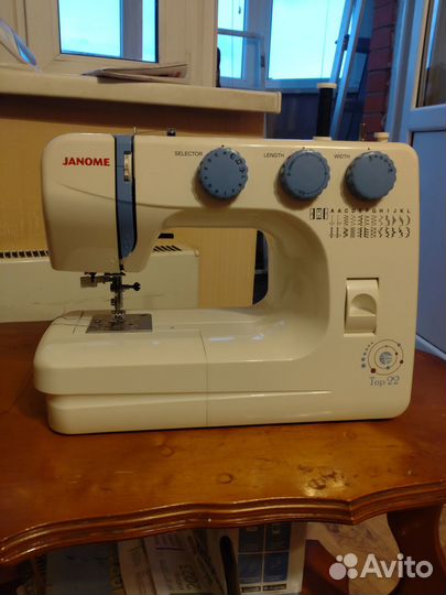 Швейная машинка janome TOP22