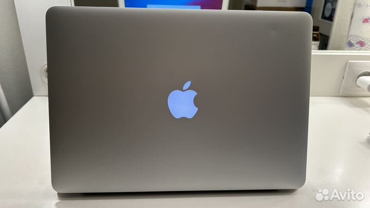 MacBook Air 13