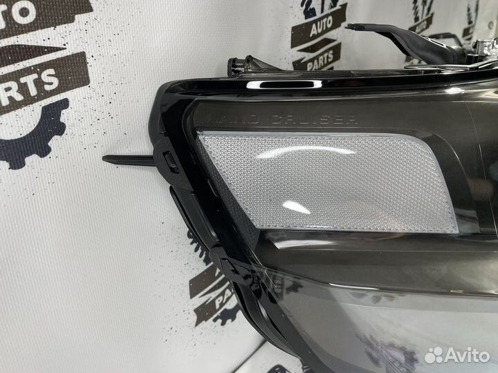 Фара правая Toyota Land Cruiser 200