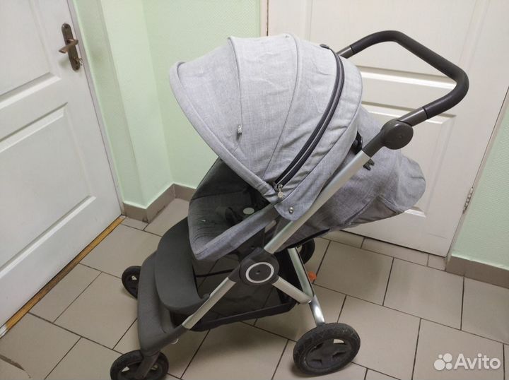 Прогулочная коляска stokke