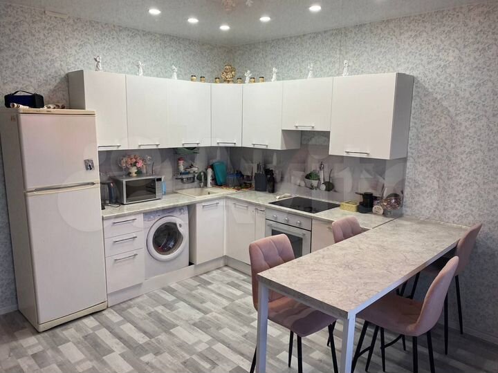 2-к. квартира, 57 м², 7/8 эт.