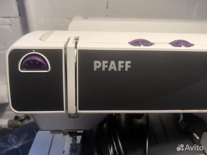 Швейная машина pfaff select 4.2