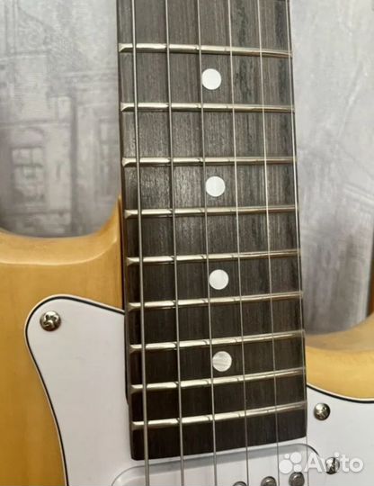 Электрогитара