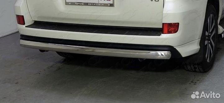 Бампер задний на Toyota Land Cruiser 200