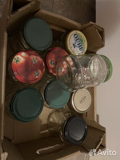 Бутылки и банки стеклянные