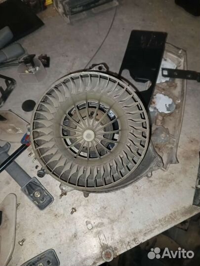 Мотор отопителя Mercedes w140