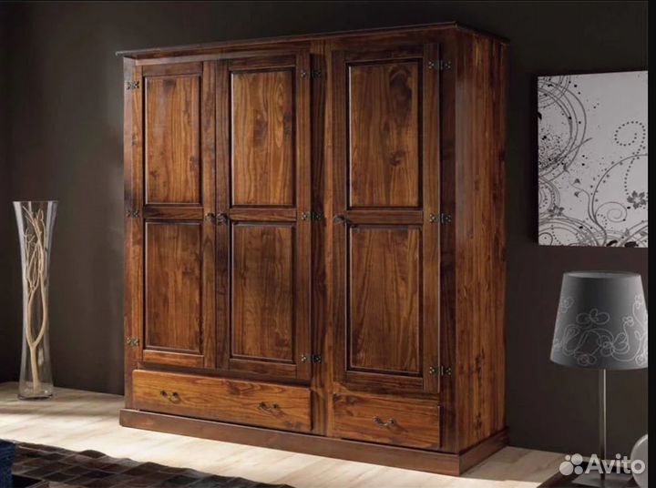 Шкаф четырехдверные распашные