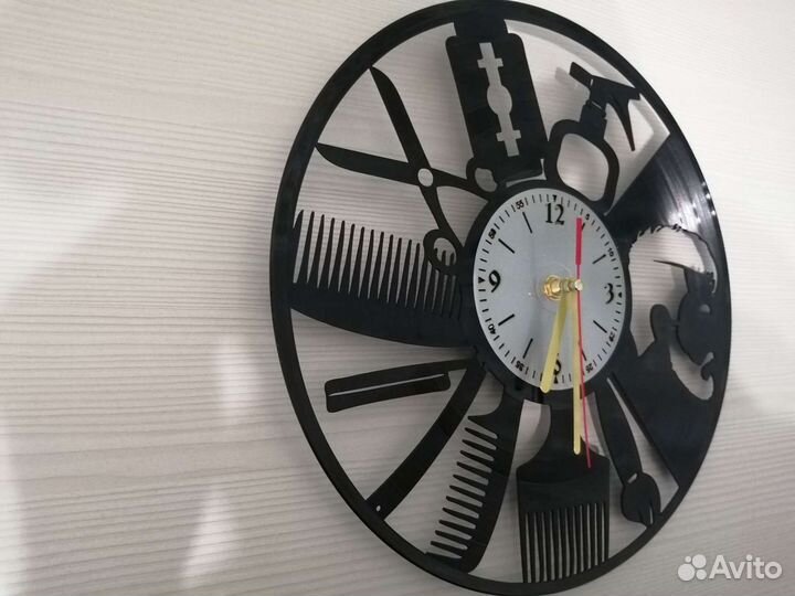 Часы из виниловых пластинок