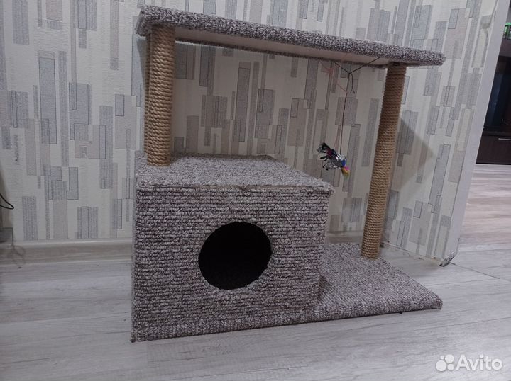Домик для кошки с когтеточкой и дом
