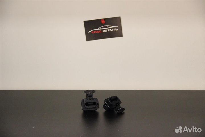 Клипса заднего дивана Honda Accord/Civic