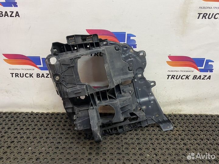 Кронштейн фары правой Man TGX