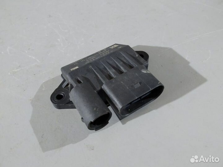 Реле свечей накала Mercedes Ml-Class W166 OM642