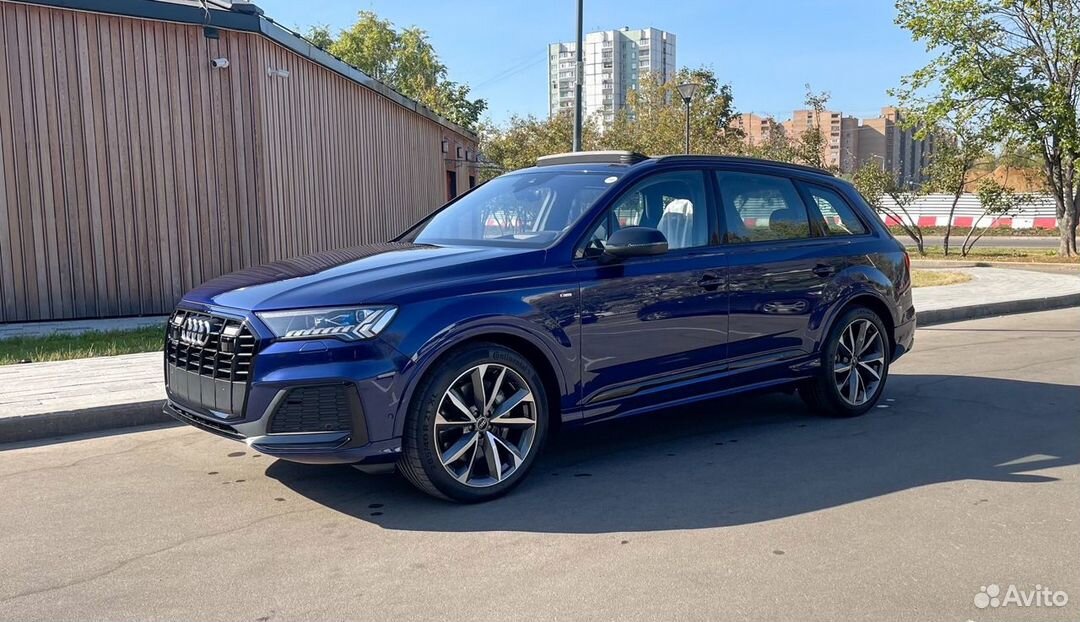 Audi Q7 3.0 AT, 2023, 50 км