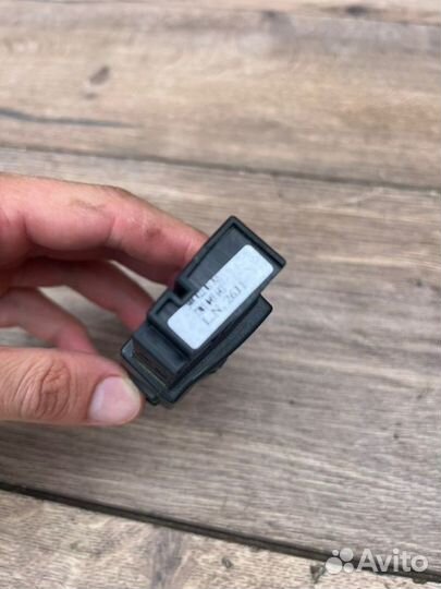 Подрулевой преключатель Renault Laguna 2 1.6 2003