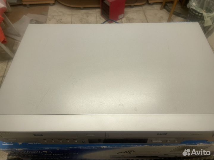 Видеомагнитофон samsung