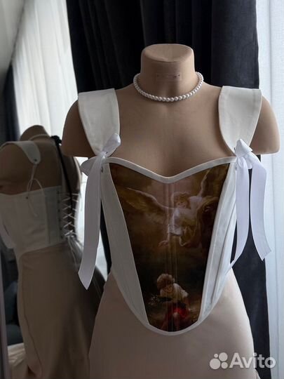 Нижнее белье и корсеты ручной работы