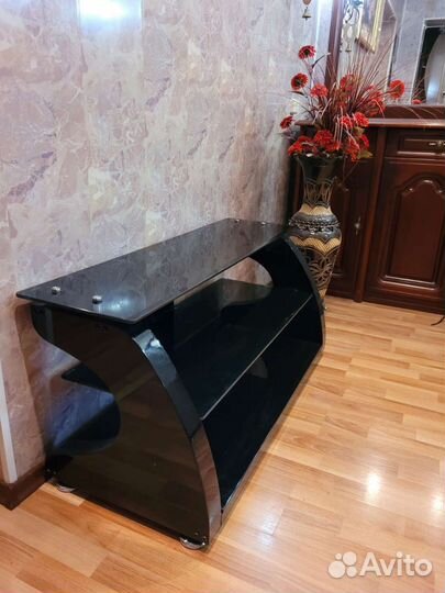 Тумба под телевизор