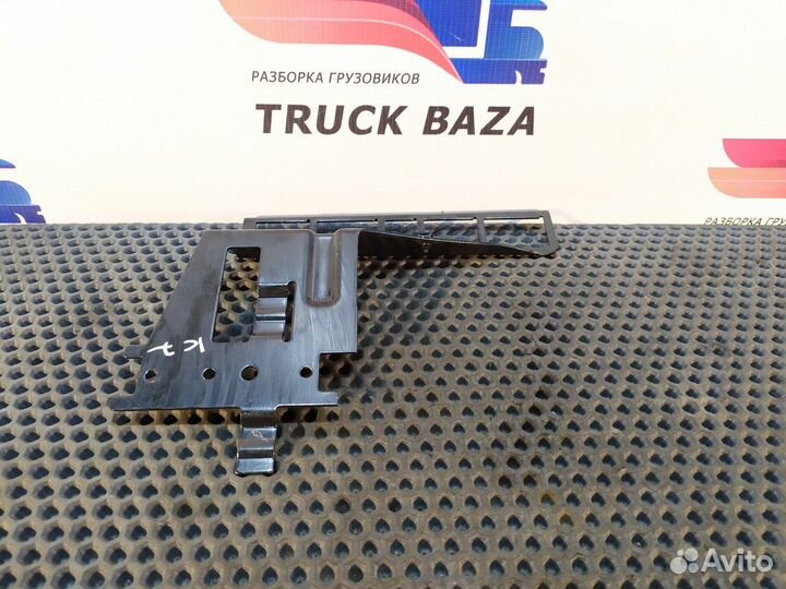 Кронштейн проводки кабины камаз 5490