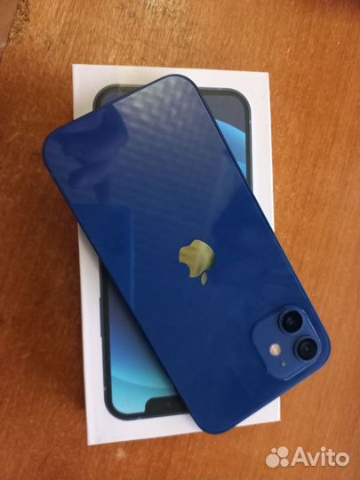iPhone 12, 64 ГБ