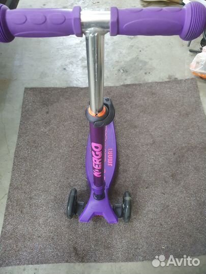 Самокат детский трехколесный со светящимися колеса