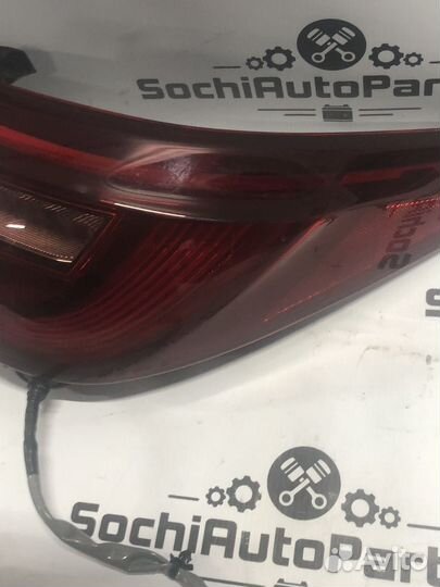 Фонарь задний правый Infiniti Q50 V37