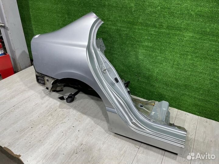 Четверть задняя правая Honda Civic 4D