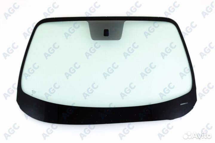 Лобовое стекло Nissan Juke 2010