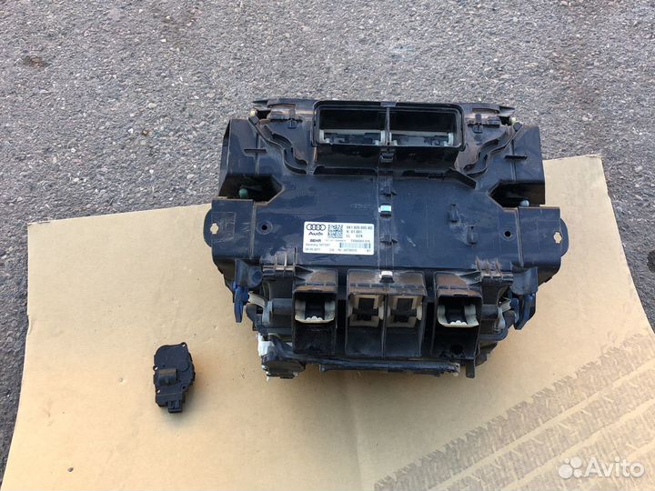 Моторчики заслонки печки audi A4 B8 audi Q5