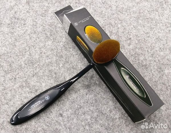 Кисти в ассортименте