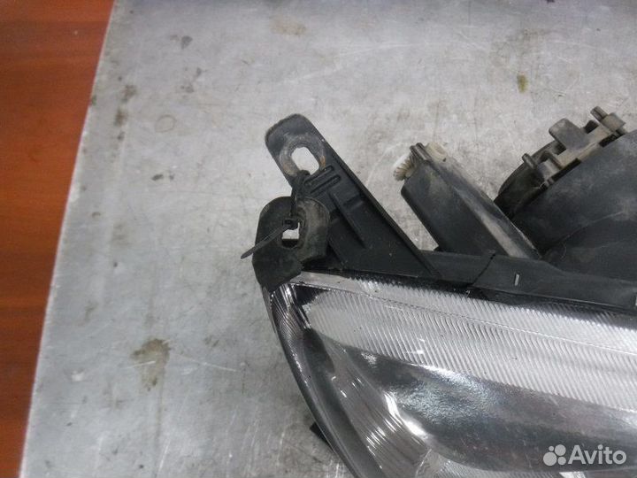 Фара передняя правая Лада Гранта