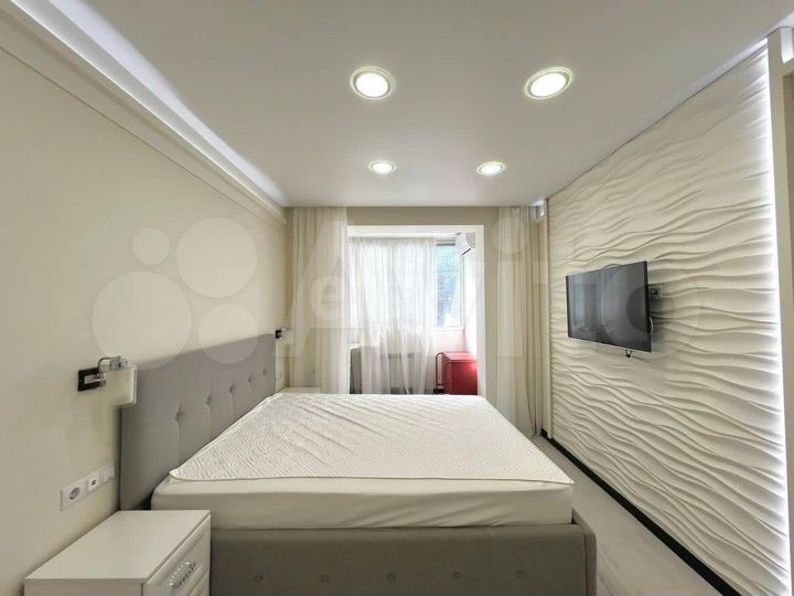 2-к. квартира, 55 м², 4/9 эт.