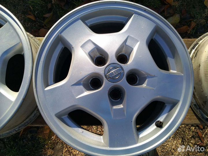 Диск литые r16