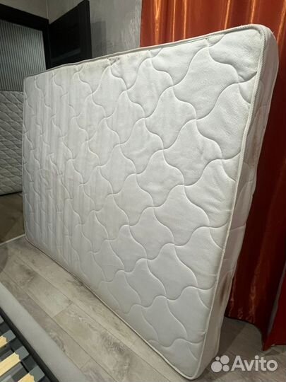 Матрас 160х200 бу