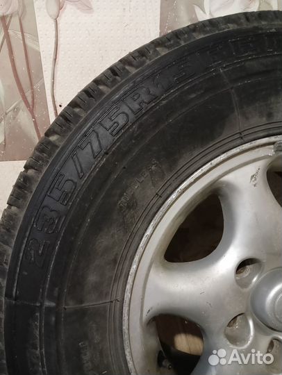 Запасное колесо 235/75 R15