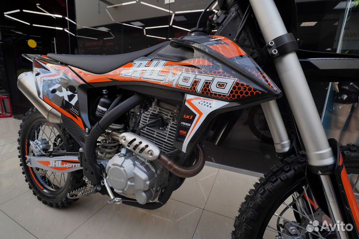 Мотоцикл JHL LX1 CB250