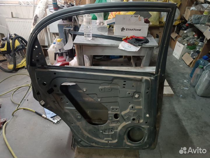 Дверь Передняя и задняя левые на Шевроле лачетти