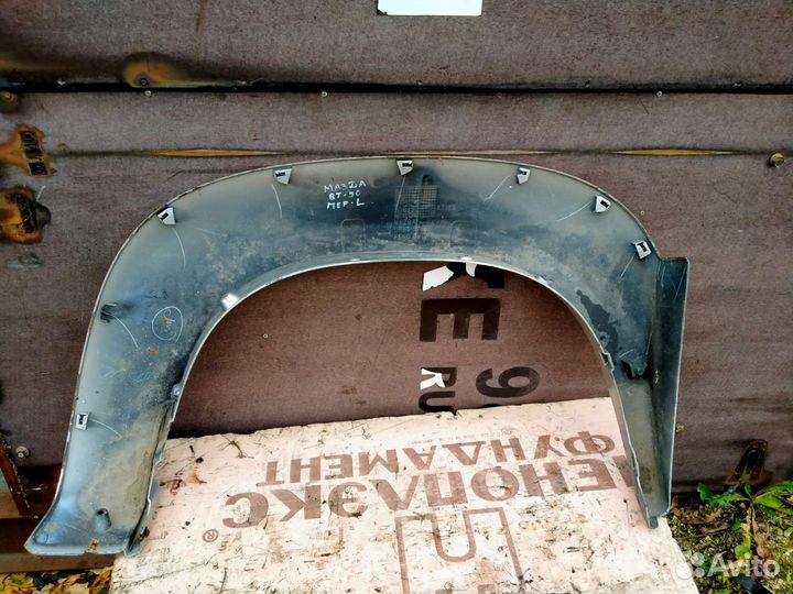 Накладка заднего крыла левого для Mazda BT-50