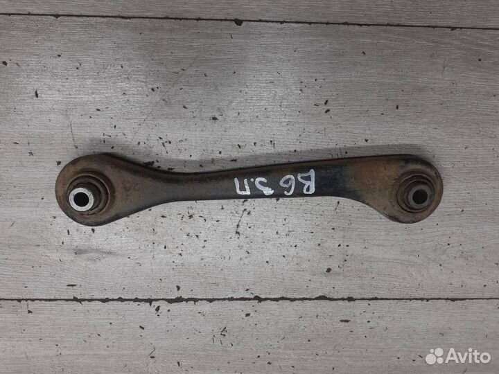 Тяга задняя поперечная правая VAG