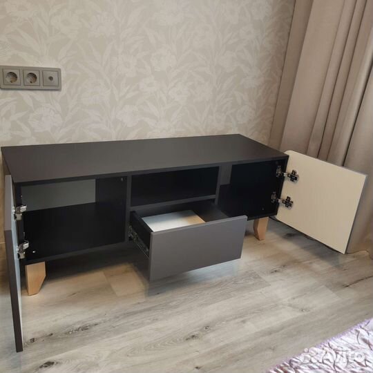 Тумба под телевизор