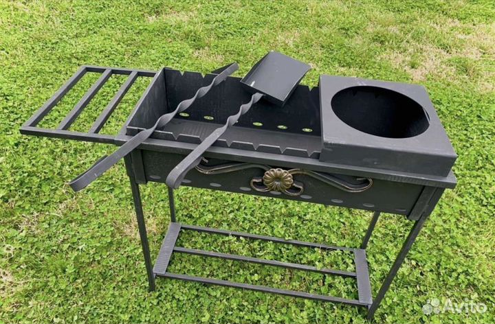 Мангал с подказанником. В наличии. Разборный