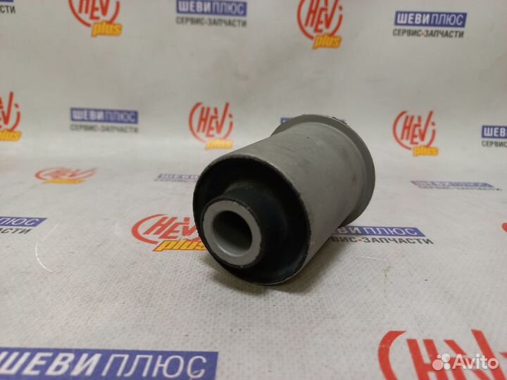 Сайлентблок нижнего рычага задний Hummer H3